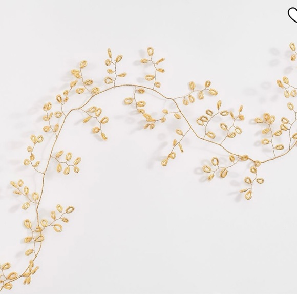 Pottery Barn jeweled garland - Picture 2 of 14